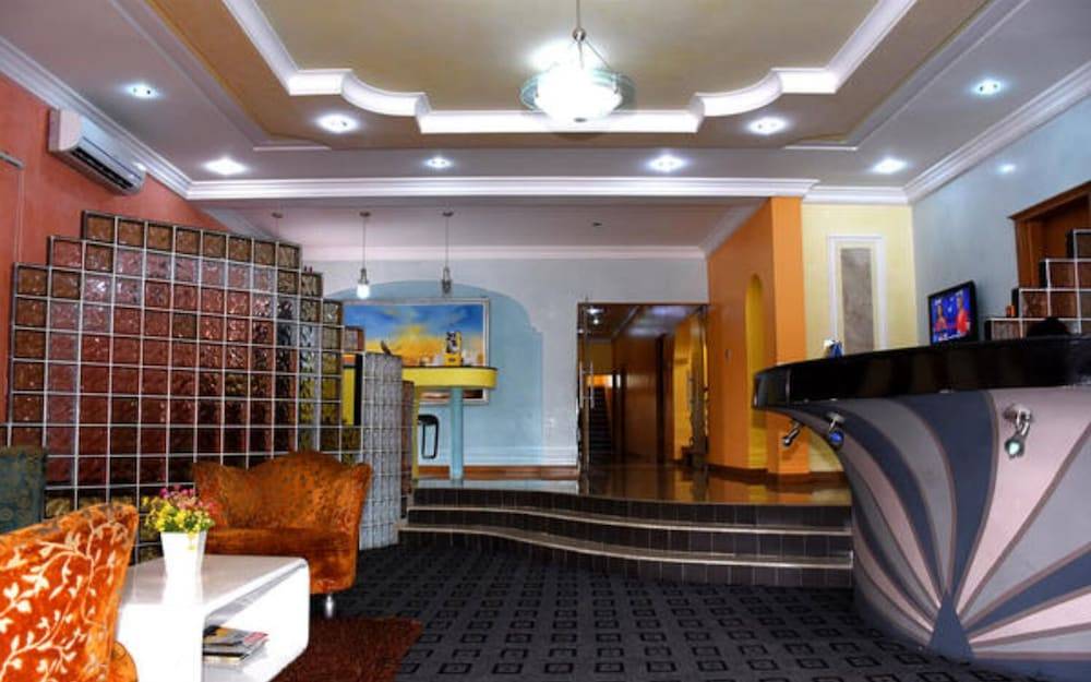 LaMaison Hotel 1