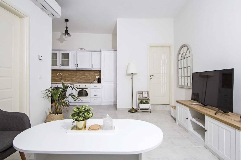 Domus Lux Houses by Konnect 1