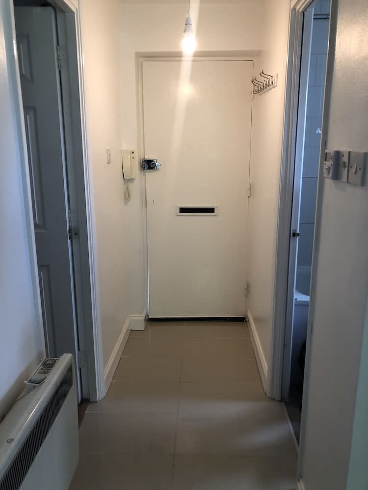 2 bedroom Apartment Heathrow Airport 2