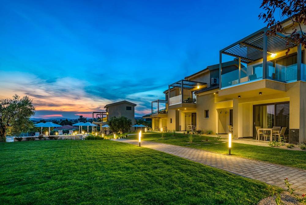 Miroes Suites 2