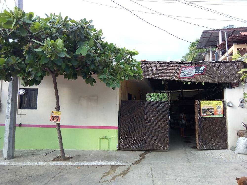 Air Conditioning, Insurance and Economic Room in Zihuatanejo 1