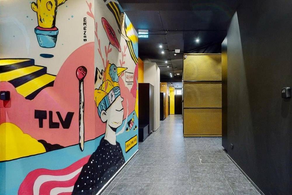 Colorbox - by Loginn Tel-Avivian hotels 1