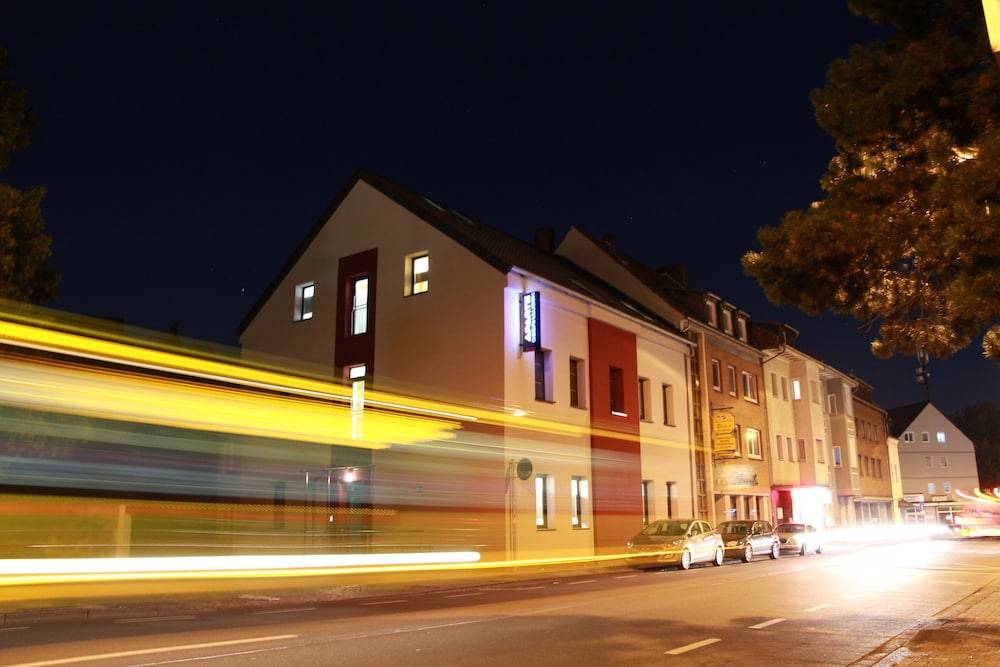 Aparts Oberhausen 1