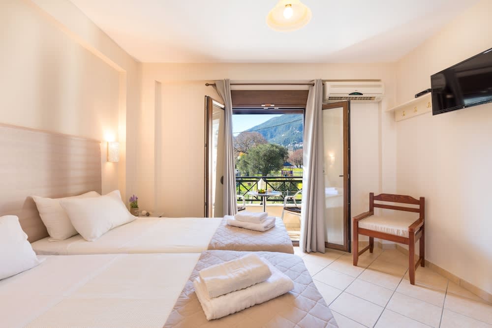 Lemon Tree Corfu Apartments by Konnect 2
