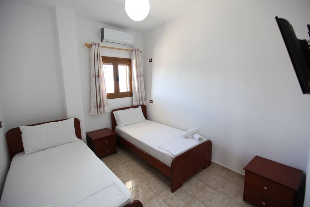 Vila Genci 2