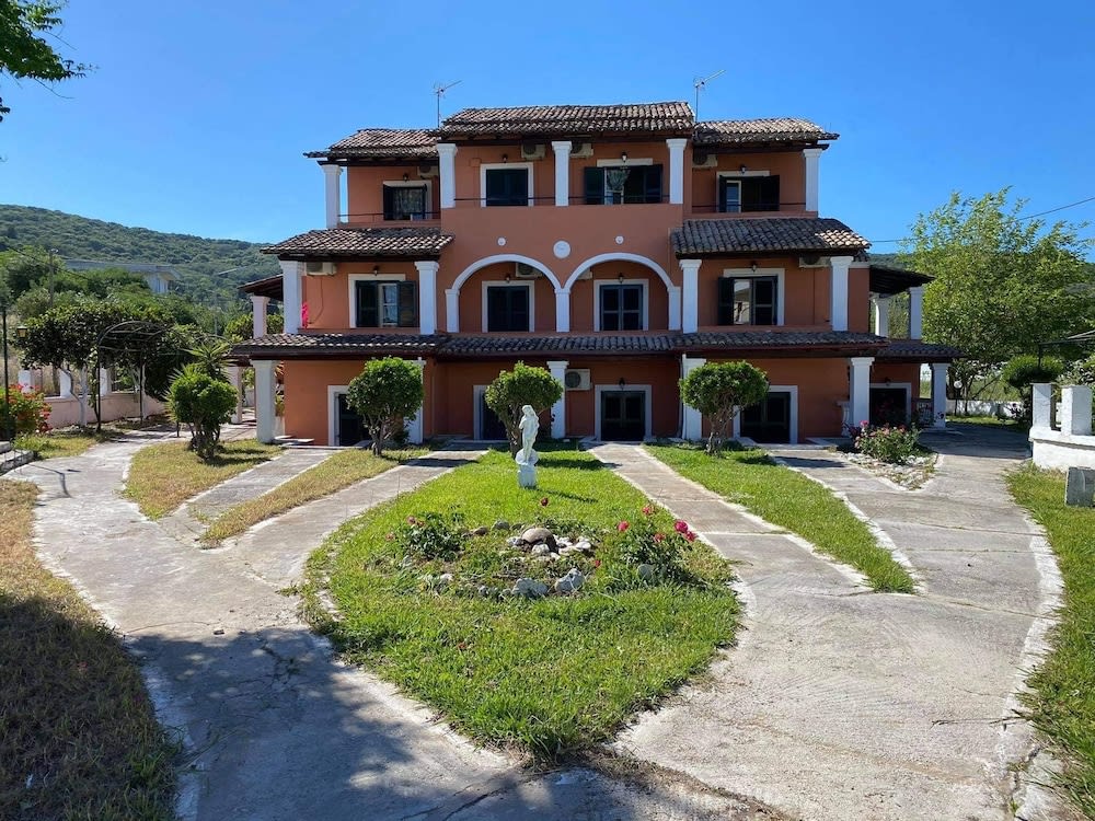 Villa Corfiota Moraitika Beach 1