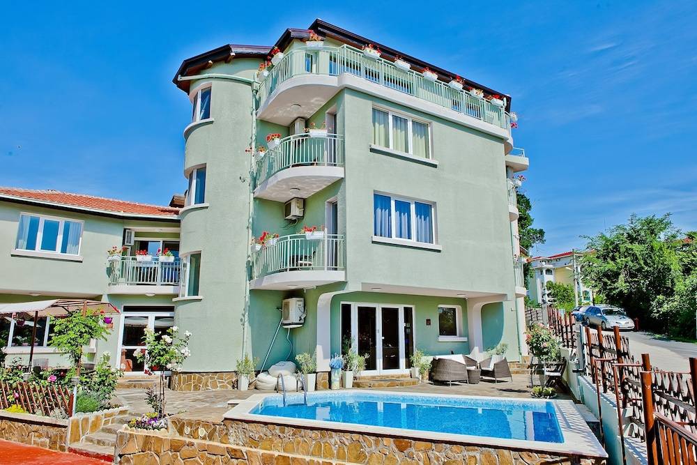Hotel Amfora 1
