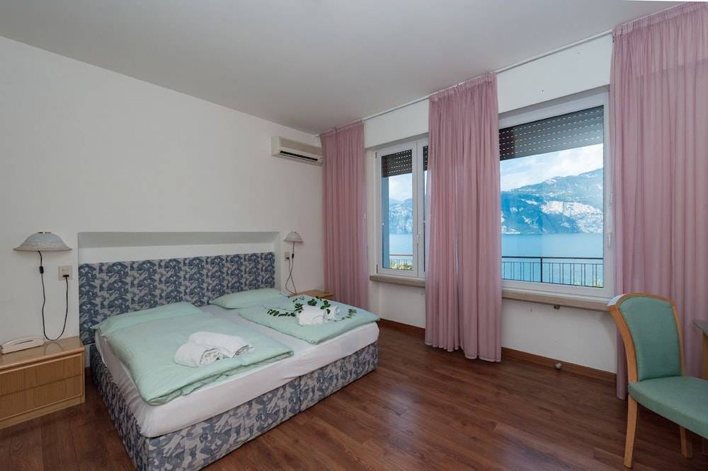 Hotel Villa Carmen 2