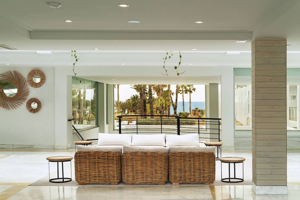 Hotel Cabogata Jardín 2