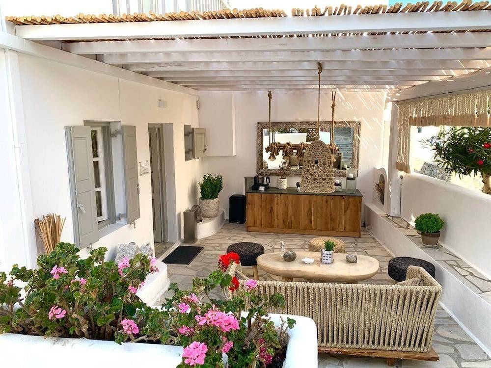 Island Mykonos Suites & Studios 2