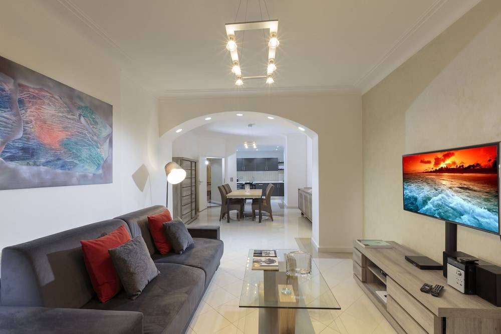 The Queen Luxury Apartments - Villa Cortina 1