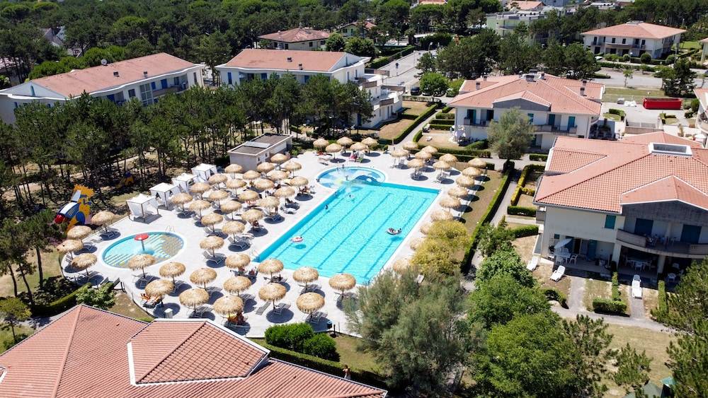 Summertime Family Resort 1