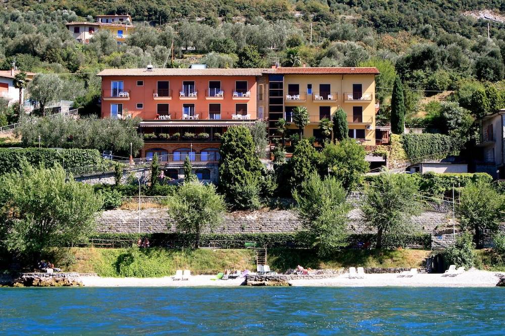 Hotel Villa Carmen 1