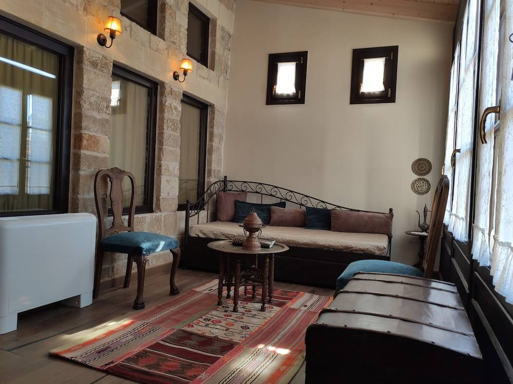 Porolithos Boutique Hotel 2