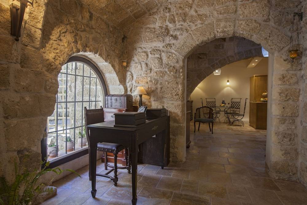 Porolithos Boutique Hotel 1