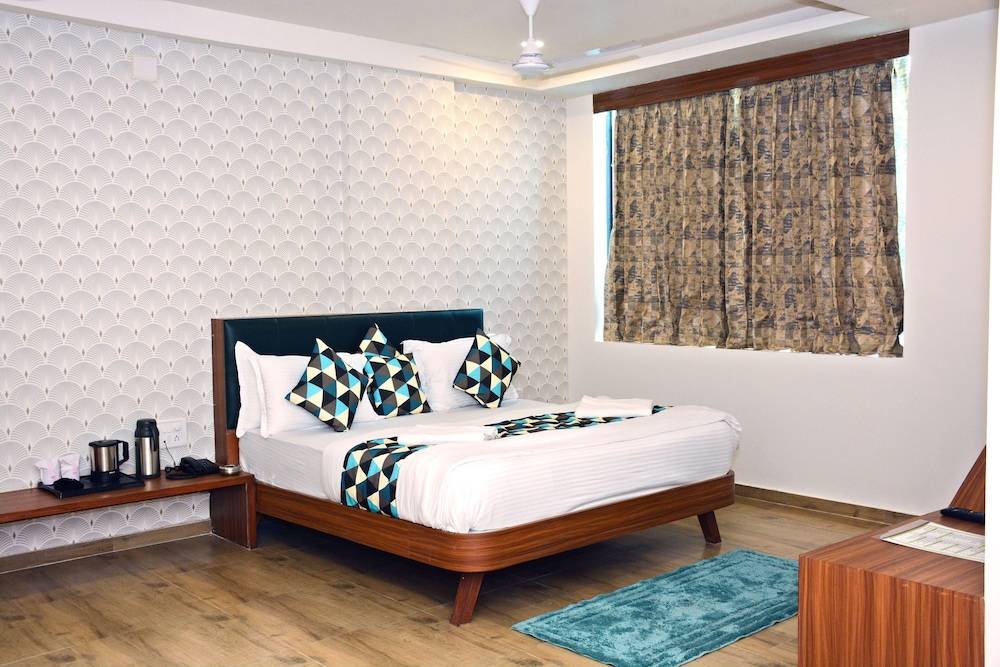 Hotel Royal Wings 1