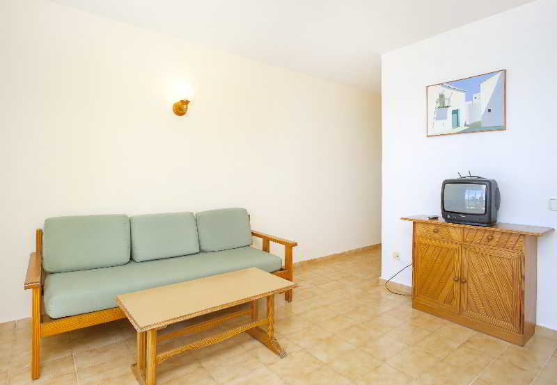 Apartamentos Mar y Playa 2 2