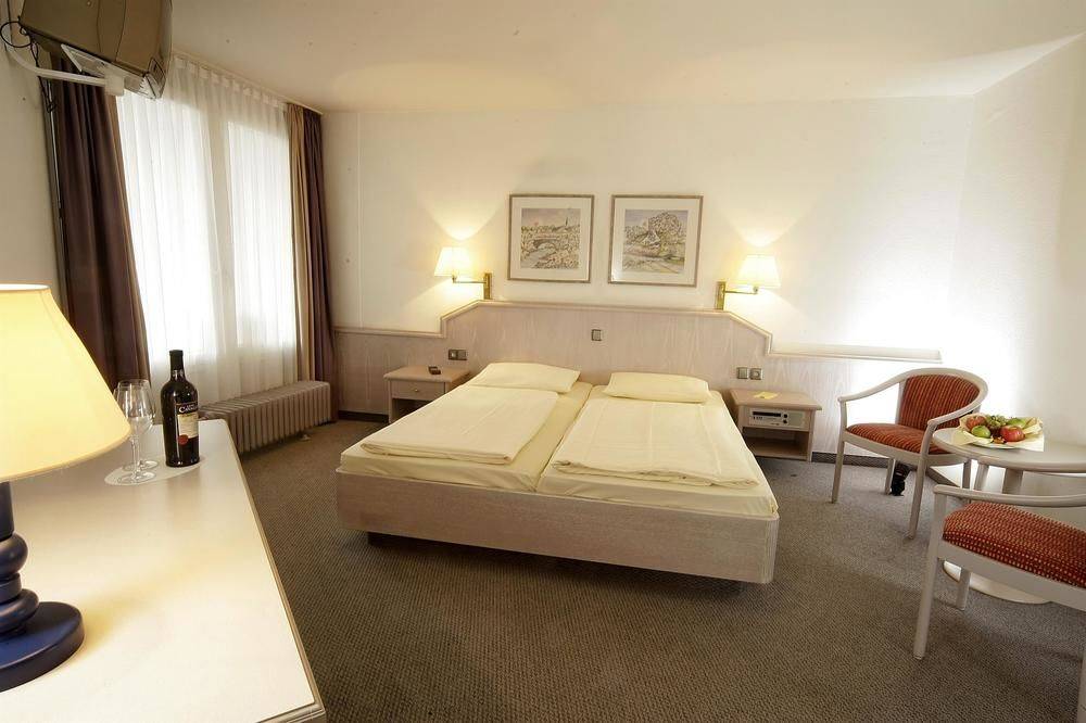 DORINT SEEHOTEL & RESORT BITBURG SÜDEIFEL 1
