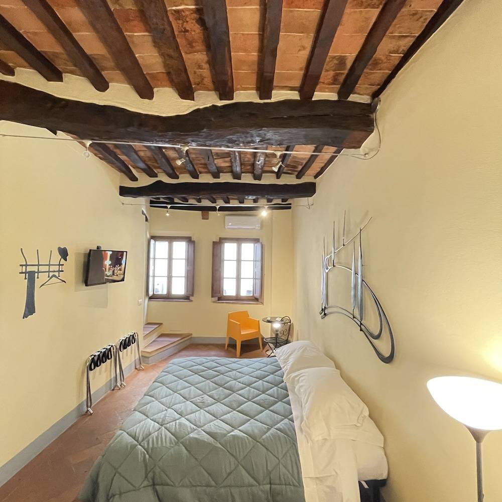 Guest-house 2