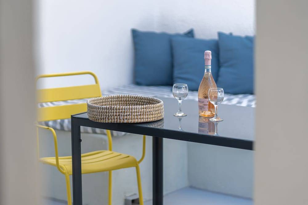 Villa Tholos with Private Jacuzzi 1