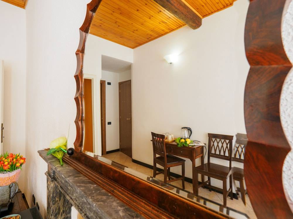 Macaia Village Life Rooms with AC 2