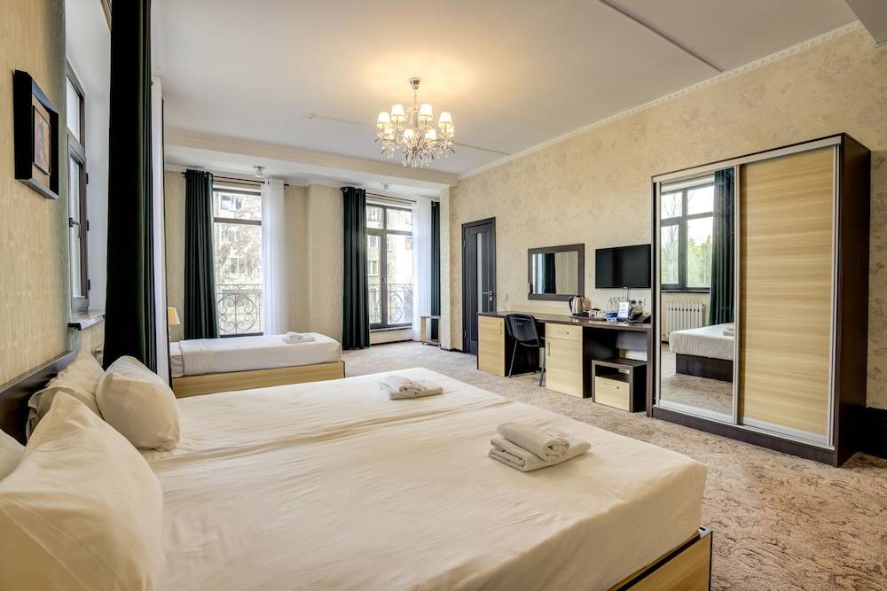 Hotel Touristan Bishkek 1