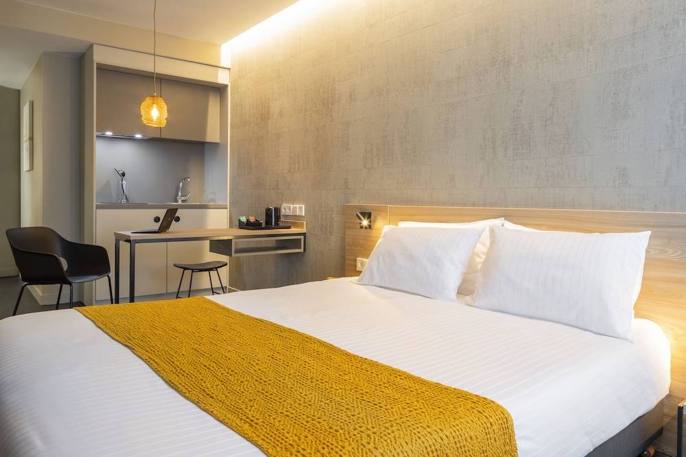 Aparthotel 37 Lodge Courbevoie Paris La Défense 1