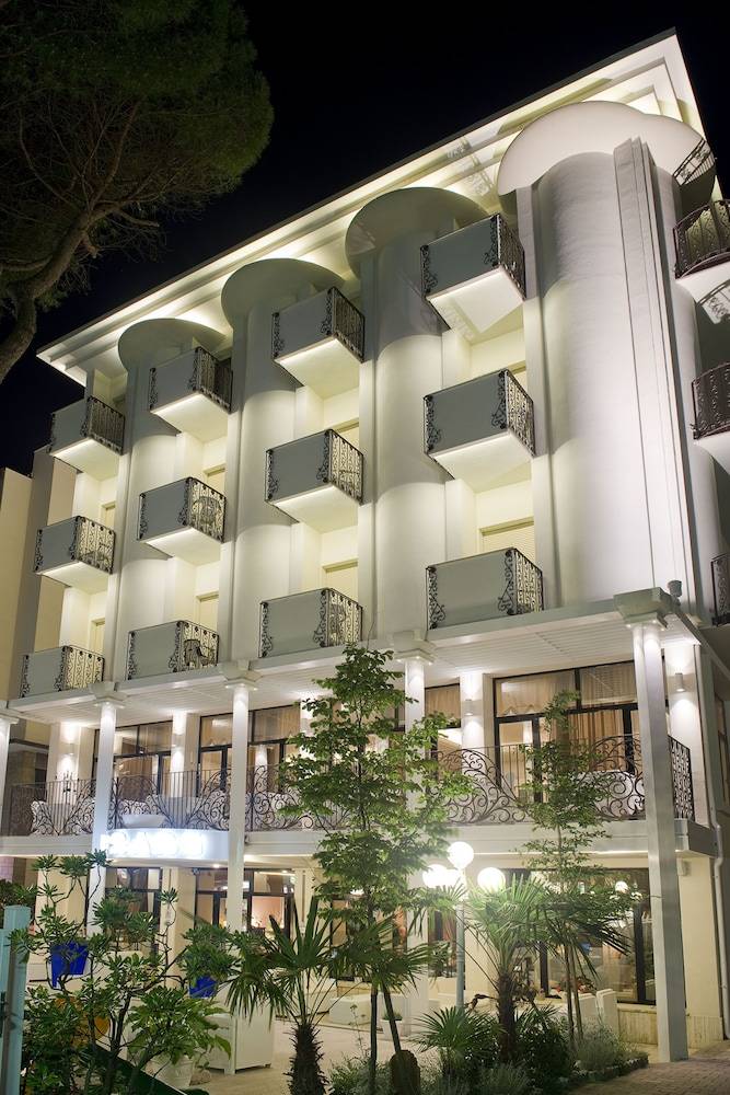 Hotel Baby 1