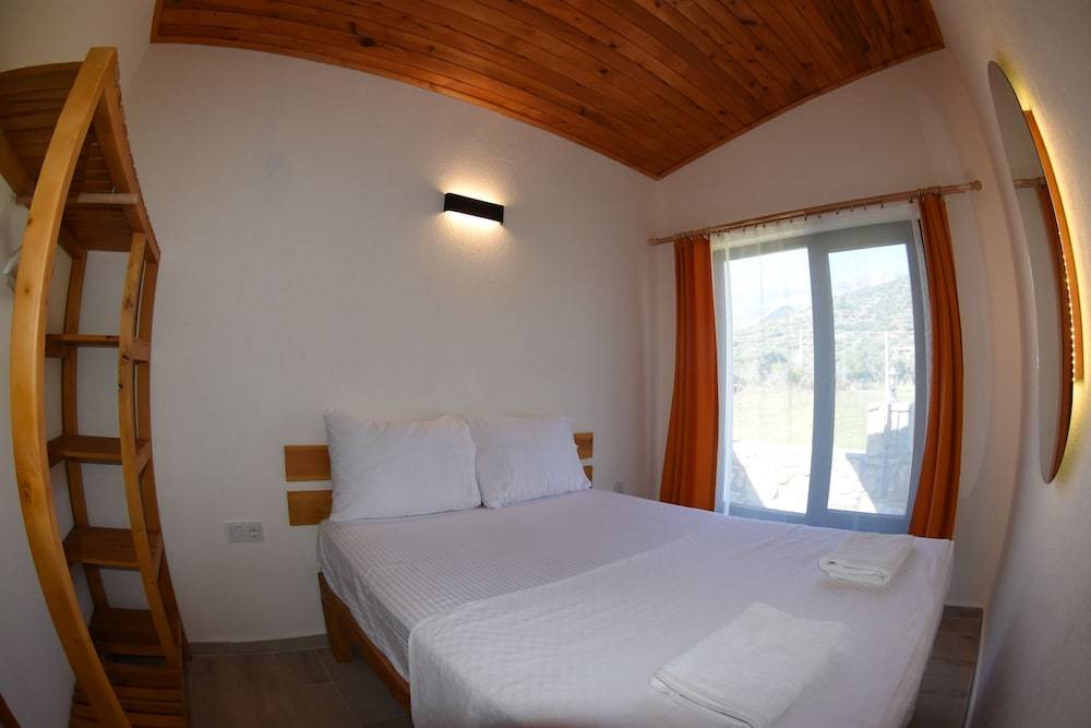 Begonvillage Tatil Evleri 2