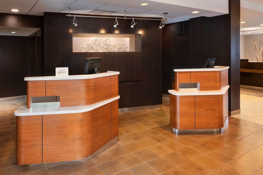 Courtyard by Marriott Atlanta Executive Park/Emory 2