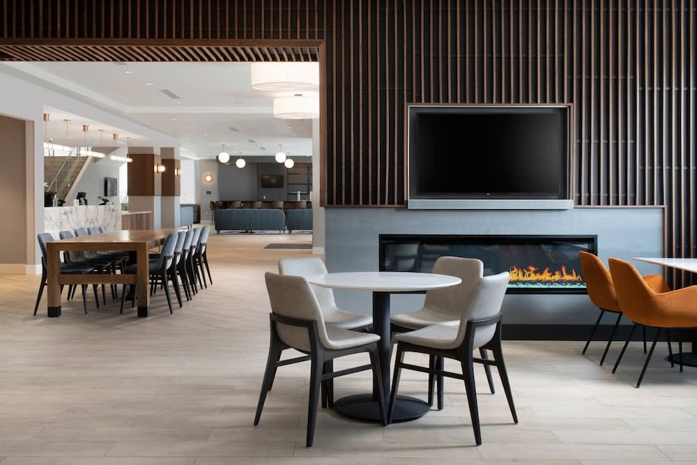 Residence Inn by Marriott St Louis Clayton 2