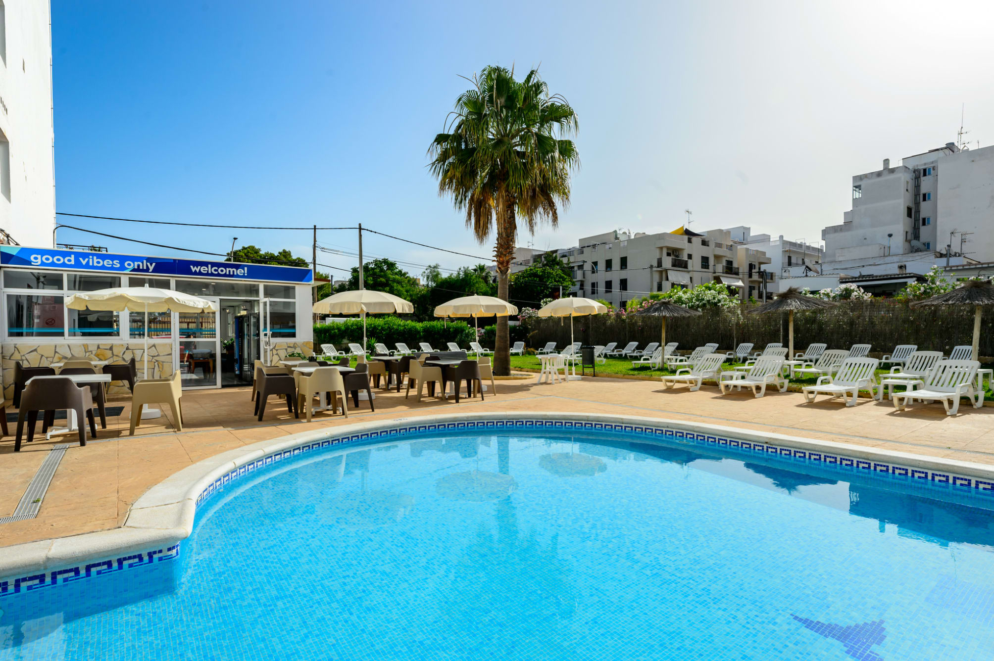 Hotel Apartamentos Vibra Central City - Adults only 2
