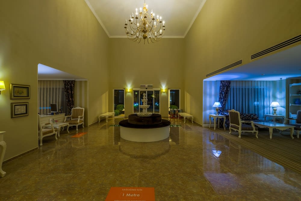 Grand Gocek Hotel 2