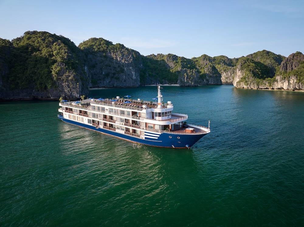 Erina Cruise 1
