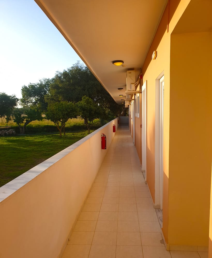 Jenny Hotel 2