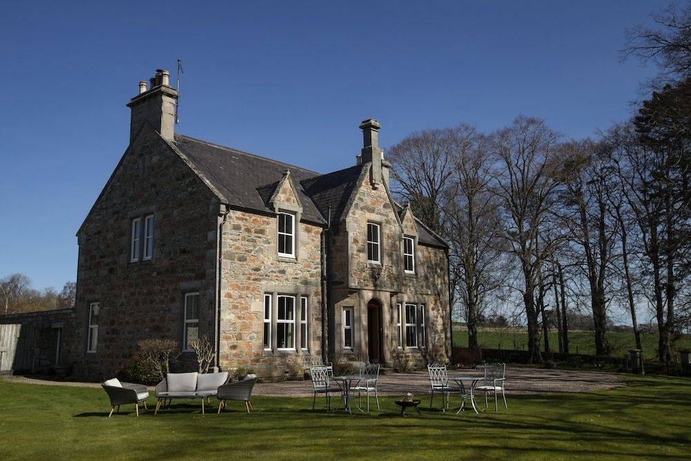 Cardhu Country House 1
