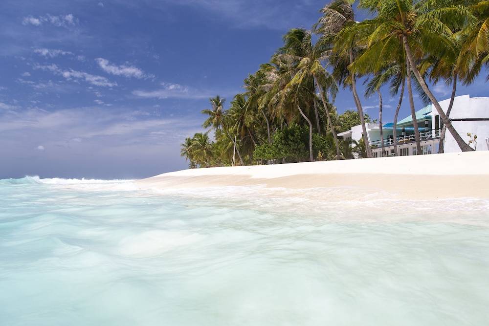Dhonfulhafi Beach View 1