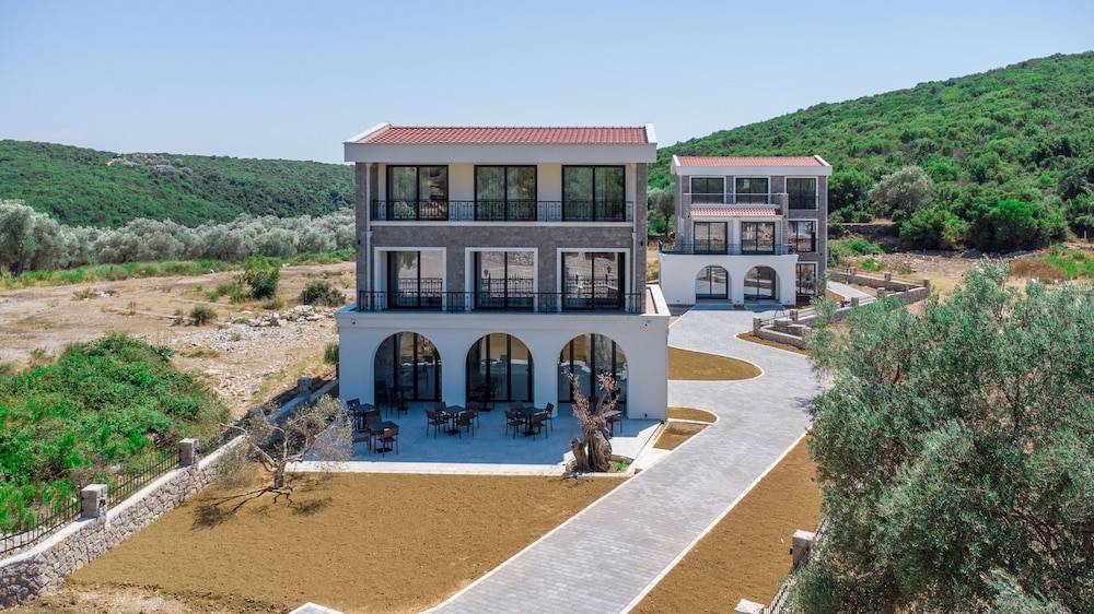 Carolea Villas - Boutique Hotel & Villas 1