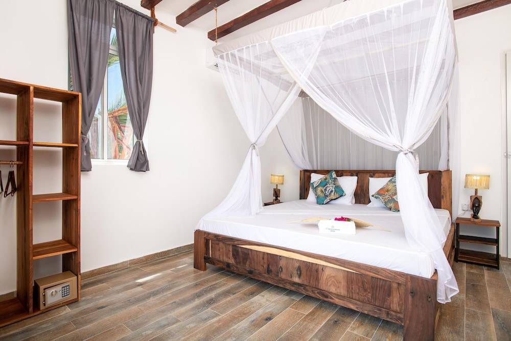 Cinnamon Hotel 2