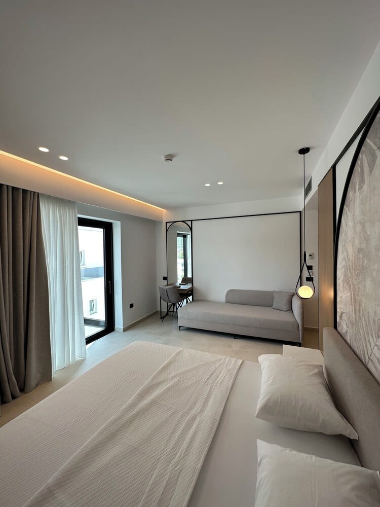 Colosseum Hotel 2