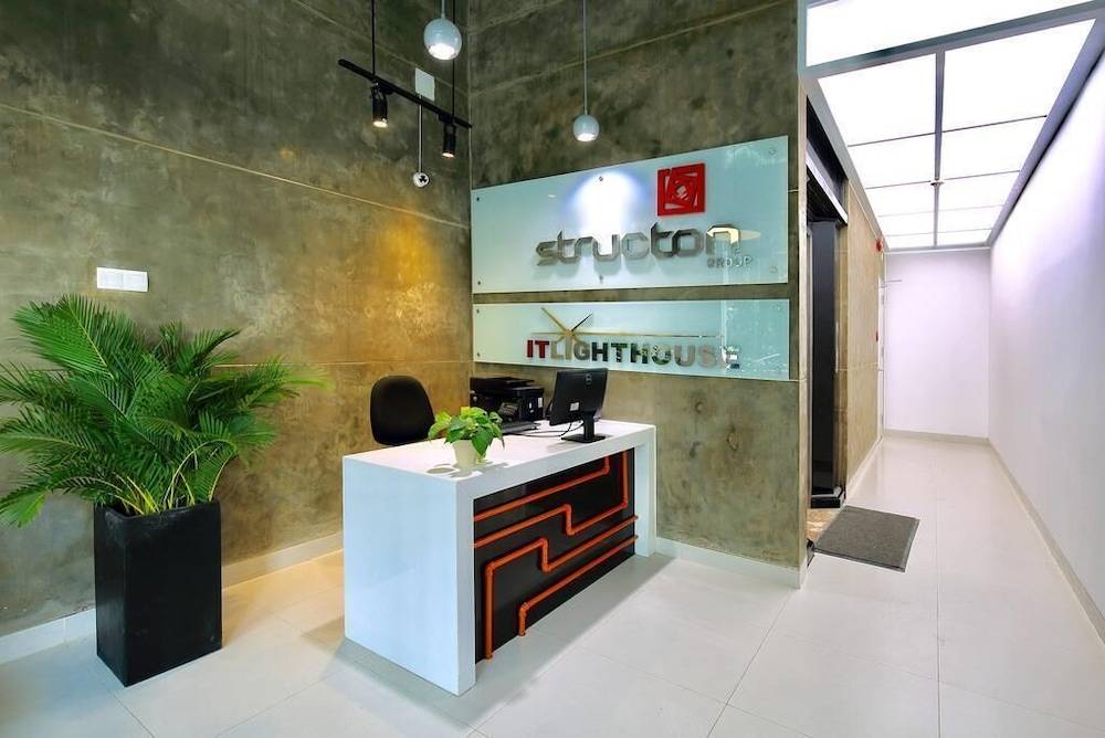 Aviva Saigon Pearl 2