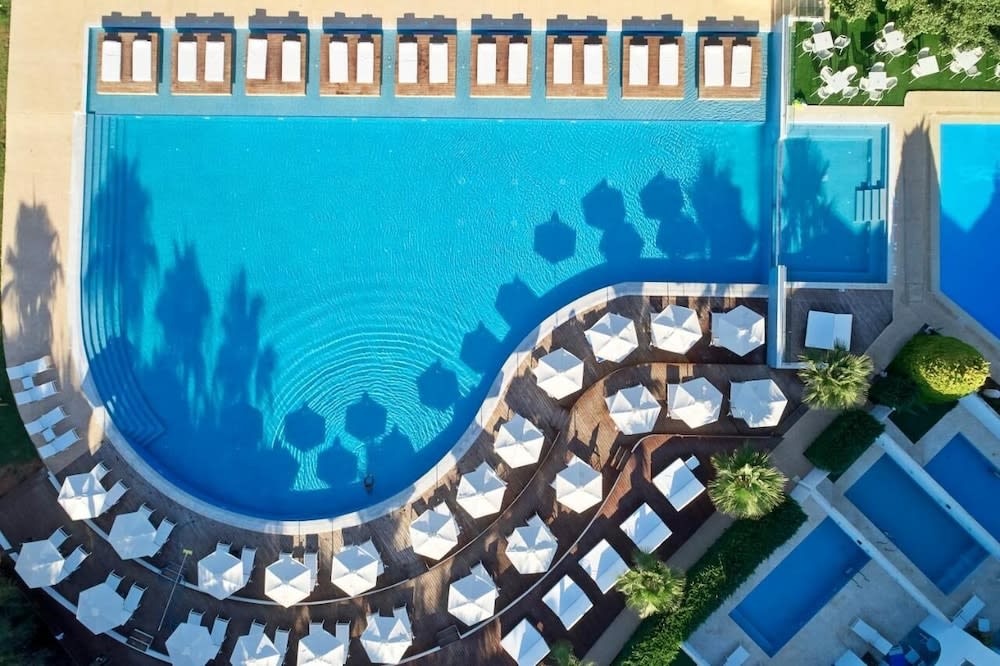 So Nice Beach Resort 1