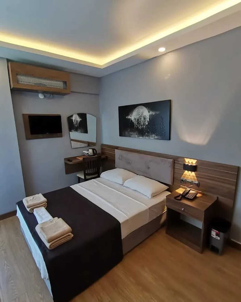 Nicer Hotel 2