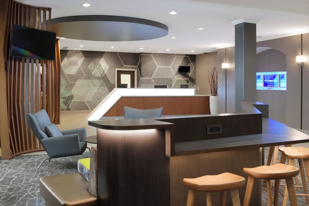 SpringHill Suites Dallas Addison/Quorum Drive 2