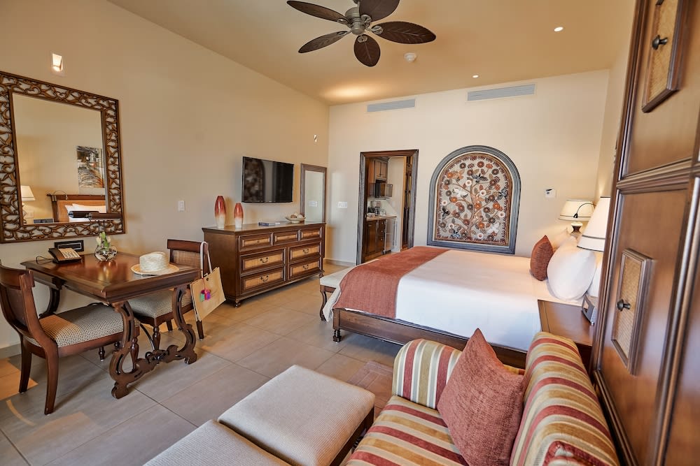 Holiday Inn Club Vacations Grand Residences All Inclusive 2