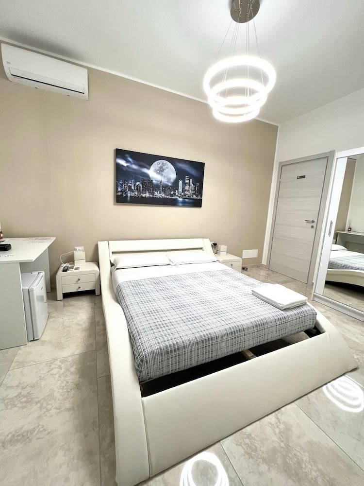 Circeo Boutique Rooms 1