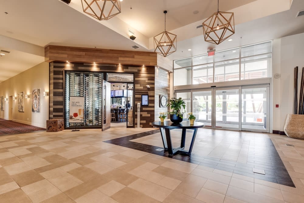 Four Points by Sheraton Kelowna Airport 1