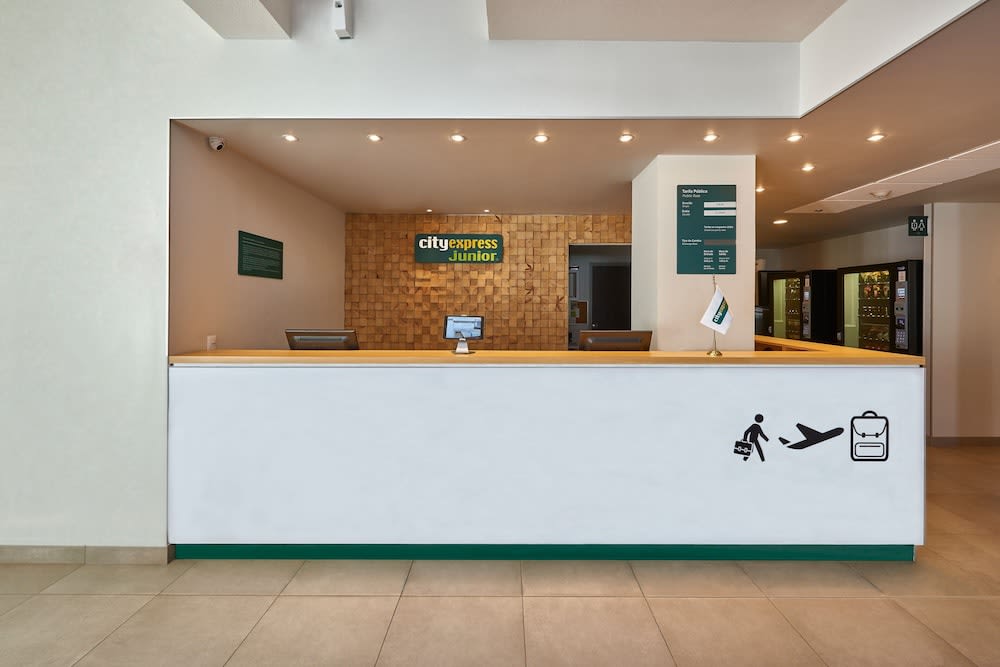 City Express Junior by Marriott Toluca Zona Industrial 2