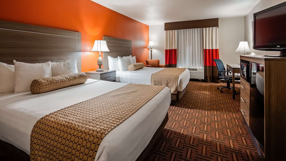 Best Western PLUS Memorial Inn 1