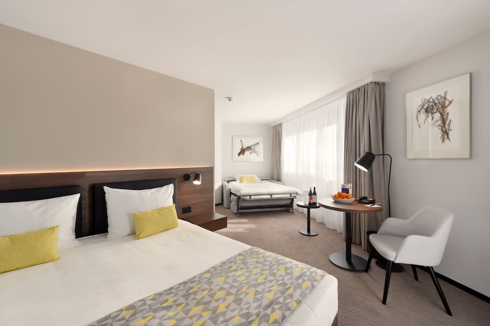 Astra Vevey Hotel & Restaurant 1